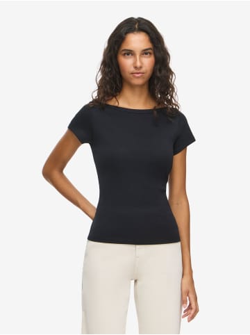 Noisy may T-Shirt in Black2