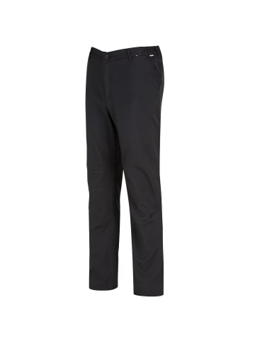 Regatta Softshellhose in Kurzgröße in Schwarz