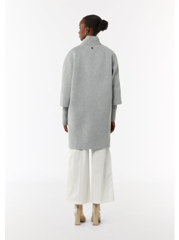 comma Outdoor-Mantel in 9700_graphit