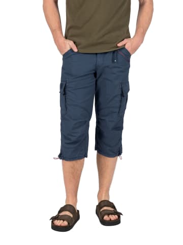 Timezone Cargo Bermuda Shorts mit Gürtel und Design Taschen in Blau