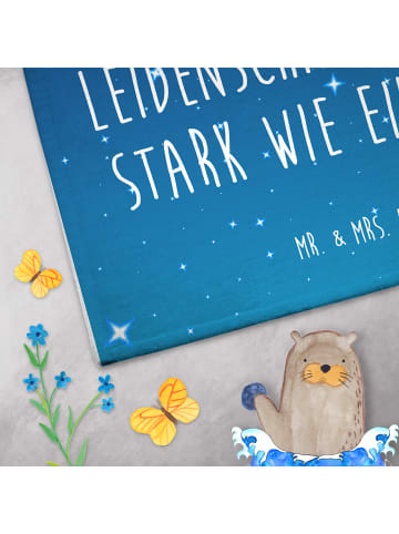 Mr. & Mrs. Panda Handtuch Sternzeichen Stier mit Spruch in Sternenhimmel Blau