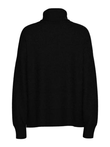 Pieces Pullover in Black