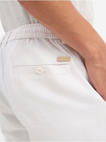 Bugatti Shorts in weiß