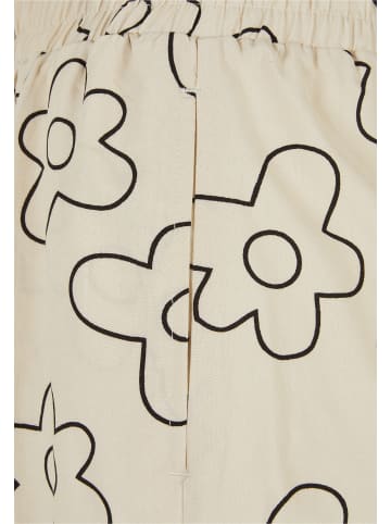 Urban Classics Resort Shorts in softseagrassflower