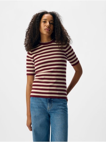 Object T-Shirt in Cabernet