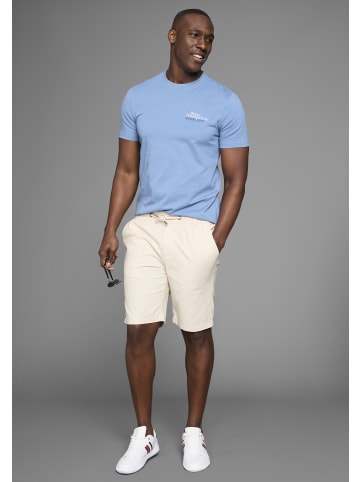Delmao Bermudas in sand