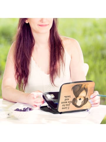 Mr. & Mrs. Panda Etui Hund Entspannen Design mit Spruch in Weiß