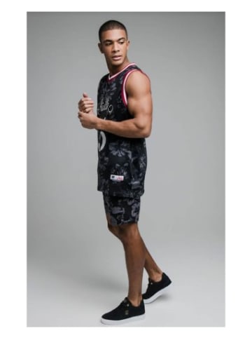 SikSilk Tshirt in Schwarz