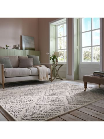 KADIMA DESIGN Teppich Kurzflor Strapazierfähig GLEN Seidiger Glanz Blätter in Hellgrau