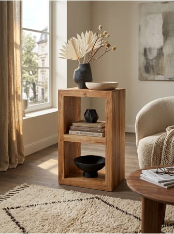 KADIMA DESIGN Standregal MUMBAI Massivholz 88 cm hoch 2 Böden Design in Akazie