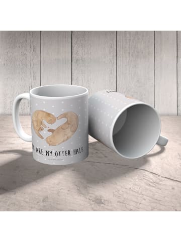 Mr. & Mrs. Panda Kindertasse Otter Herz mit Spruch in Grau Pastell