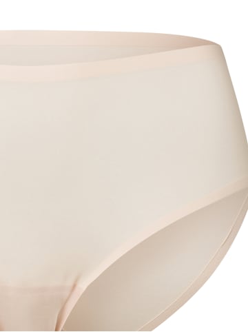 Chantelle Hipster in nude - 0036