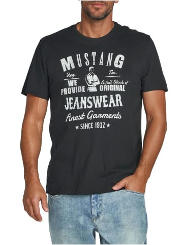 Mustang T-Shirt Basic Print Tee in Schwarz
