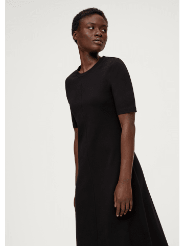 s.Oliver BLACK LABEL Kleid lang in Schwarz