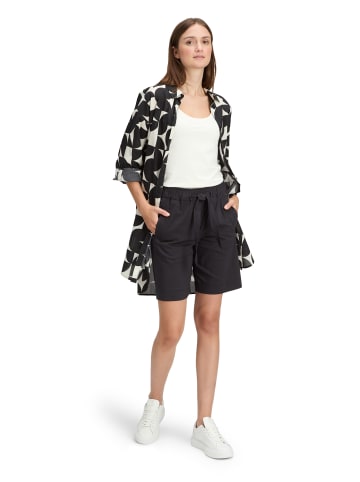 BETTY & CO Bermuda mit elastischem Bund in Schwarz