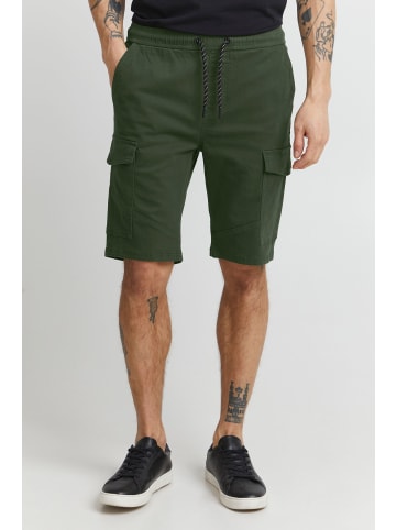 11 Project Cargoshorts PRGarikko in Grün