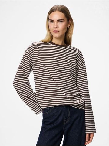 Pieces Oberteil mit langen Ärmeln in Hot Fudge