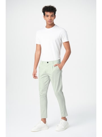 M.O.D Harry Chino Caledon Green