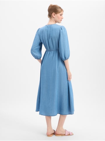 Marie Lund Kleid in hellblau - 0001