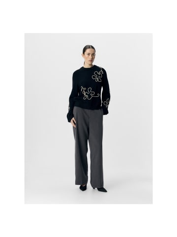 Object Pullover in Black