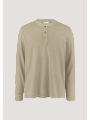 Hessnatur Hessnatur Henley Longsleeve Relaxed aus reiner Bio-Baumwolle in sand