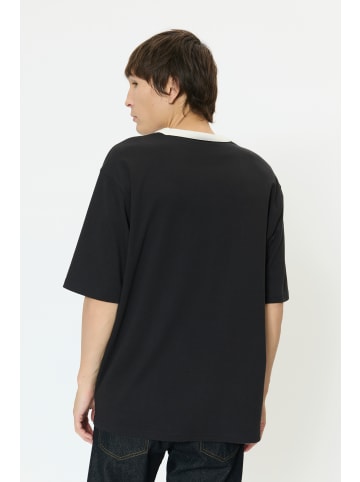 Matinique T-shirt MAhudson Gerade Passform in Black