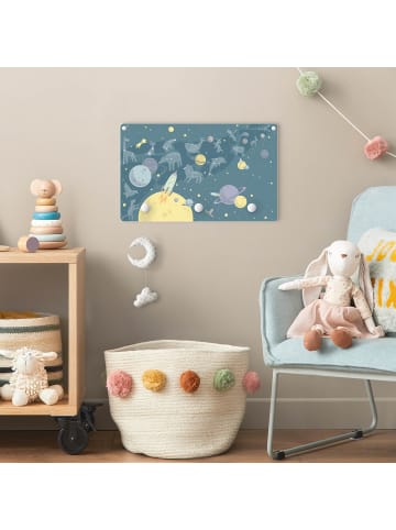 WALLART Kindergarderobe Holz - Planeten mit Sternzeichen und Raketen in Blau