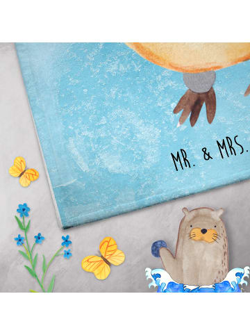 Mr. & Mrs. Panda Handtuch Pinguin Marienkäfer ohne Spruch in Eisblau