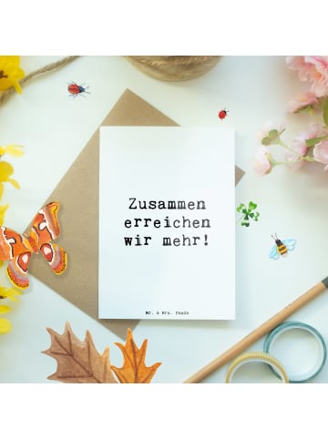Mr. & Mrs. Panda Grußkarte Spruch Im Team zuMenschmenarbeiten mit S... in Weiß