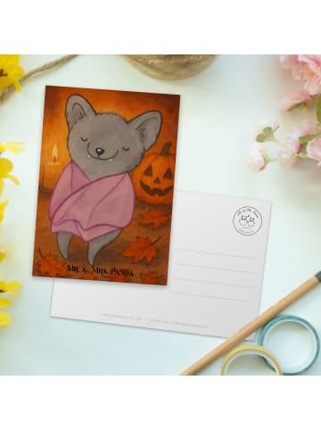 Mr. & Mrs. Panda Ansichtskarte Fledermaus Chillt Design ohne Spruch in Weiß