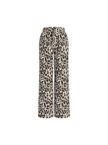 Vila Hose in birch
