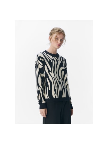 Object Pullover in black3