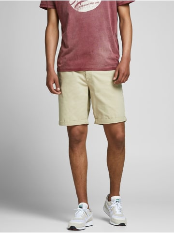 Jack & Jones Shorts in White Pepper