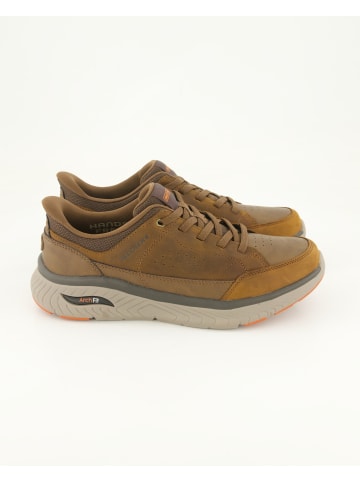 Skechers Slip On Sneaker in Braun
