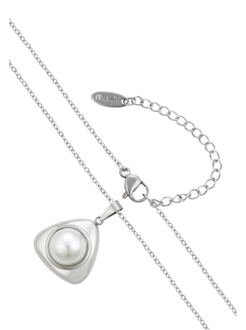 faina Women Charm Necklace in Silver White