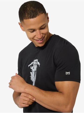 super.natural M SCRAMBLER TEE in schwarz