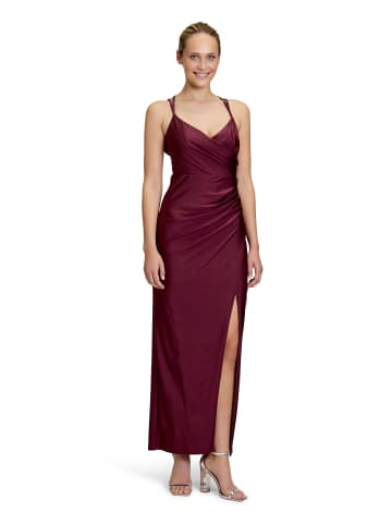 Vera Mont Abendkleid figurbetont in Deep Dahlia