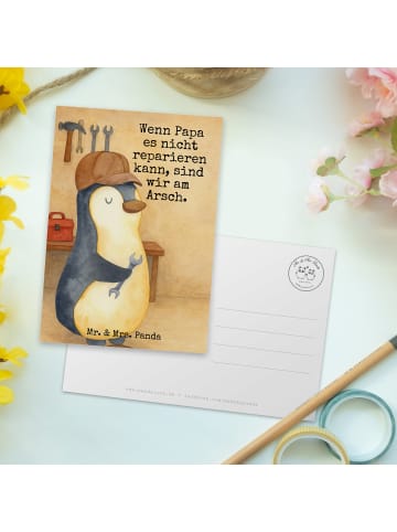 Mr. & Mrs. Panda Postkarte Wenn Papa es nicht reparieren kann, s... in Weiß