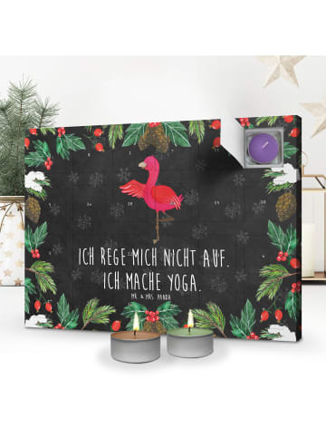Mr. & Mrs. Panda Adventskalender Flamingo Yoga mit Spruch in Kreidetafel