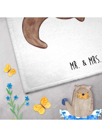 Mr. & Mrs. Panda Handtuch Otter Blumenstrauß ohne Spruch in Weiß
