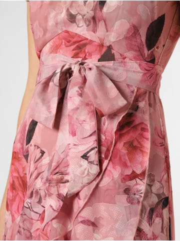 Lipsy Abendkleid in rosenholz fuchsia - 0001