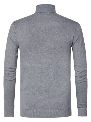 Petrol Industries Essential Rollkragenpullover in Schwarz