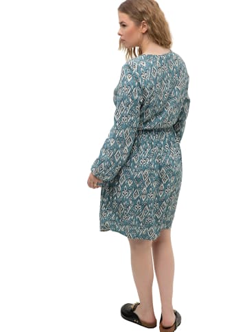 Studio Untold Kleid in gletscherblau