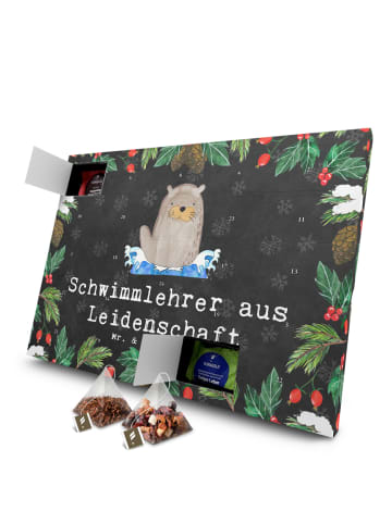 Mr. & Mrs. Panda Tee Adventskalender Schwimmlehrer Leidenschaft ... in Kreidetafel