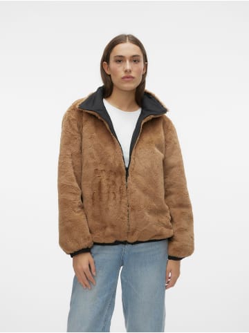 Vero Moda Kunstfell Jacke in Tigers Eye