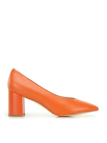 Wittchen Leather pumps in Oragne