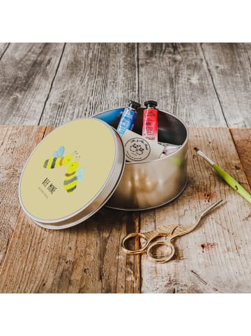 Mr. & Mrs. Panda Dose Biene Liebe mit Spruch in Gelb Pastell