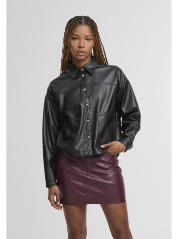 Noisy may Noisy may in black