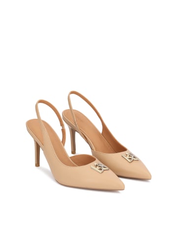 Kazar Pumps in Beige