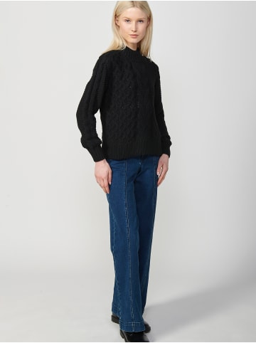 KOROSHI GESTRICKTER ROLLKRAGENPULLOVER in SCHWARZ